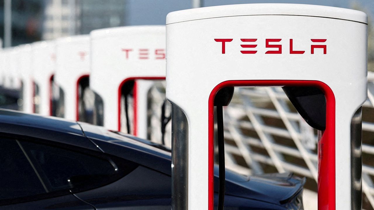 Las ventas de Tesla caen un 40,5 % en Europa, mientras el resto de ...
