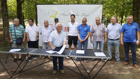 Firma del documento constituyente de la nueva entidad, Fundaci�n Montes de Vigo 2046.