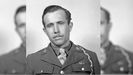 Juan Chouza, con el uniforme de servicio de la FSSF. En aquel momento todavía era soldado raso (llegó a sargento), aunque ya estaba cualificado como paracaidista, tal y como reflejan las alas estampadas en su bolsillo izquierdo.