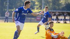 Nico Blzquez celebra el 1-0 ante el Deportivo