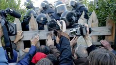 Tensi�n en el desalojo del Ofim�tico