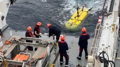 Una de las inmersiones del robot submarino Uly x en busca de bidones radiactivos.