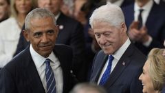 El expresidente Barack Obama, el expresidente Bill Clinton y la exsecretaria de Estado Hillary Clinton llegan al Capitolio de EE.UU. para la toma de posesi�n del presidente electo de EE.UU., Donald Trump