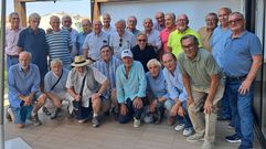 Los participantes en el encuentro posaron antes de la comida en el hotel Cardenal