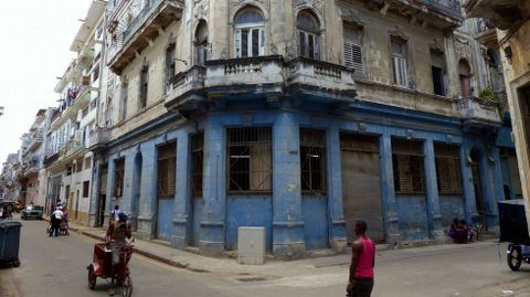 En este edificio de La Habana tenía Colín su sastrería