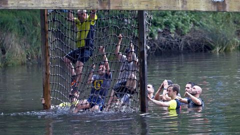 Pruebas de la Gladiator Race en la isla de las esculturas de Pontevedra