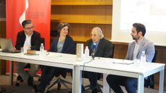 Mariano Mar�n.Jos� Ram�n Puerto (vocal de cultura del COAA), Sonia Puente Land�zuri (decana del COAA), Mariano Mar�n y Valent�n Arrieta (arquitectos)