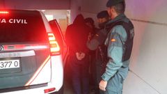 El detenido por el crimen de Elisa Abruedo, Roger Serafn Rodrguez entrando en los juzgados de Ferrol para su puesta a disposicin judicial