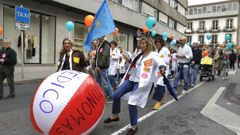 Foto de la manifestaci�n de los m�dicos en contra del estatuto marco el pasado 30 de abril, en Santiago