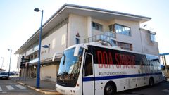 Imaxe de arquivo da unidade m�bil de doaz�n de sangue a car�n do centro de sa�de de Cambados.