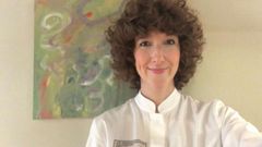 Laura Lozano, m�dica de familia en Avi�n, te ense�a c�mo poner la mascarilla