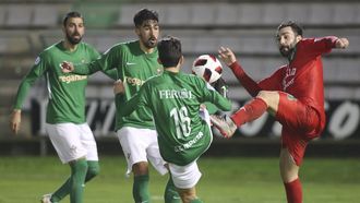 Enfrentamiento en Tercera entre el Racing y el Somozas en el 2019.
