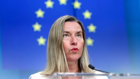 La jefa de la diplomacia europea, Federica Mogherini, considera que la decisi�n de retirar la imnunidad a Guaid� supone una violaci�n de la Constituci�n de Venezuela