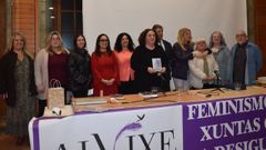 Amada Toimil con el premio, el subdelegado de Gobierno y la fiscala de Memoria Democr�tica