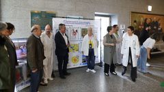 La entrada principal del Hospital Provincial de Pontevedra alberga hasta el 29 de octubre la exposición itinerante del concurso de carteles sobre donación y trasplantes