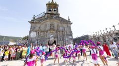 Bscate en estas fotos de la romera de los Milagros de Traba!
