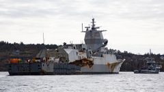 La sutura que mantiene de nuevo a flote la fragata noruega Helge Ingstad