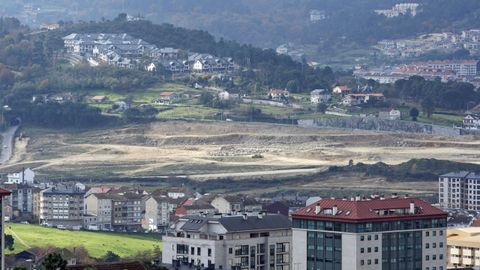 En el año 2012 (en la imagen) llegaron a ejecutarse movimientos de tierra para preparar las obras.