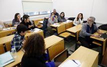 Reuni�n de la comisi�n de comedores escolares de la Fanpa, ayer. 