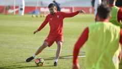 Santos durante un entrenamiento