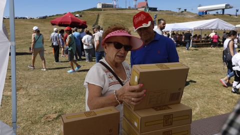 La Festa da Bica de Trives aadi un toque gastronmico a la animada jornada