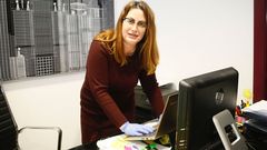 Carmen Gonz�lez, de Servicios Sociales San Roque, coordina la atenci�n a los usuarios en toda A Mari�a