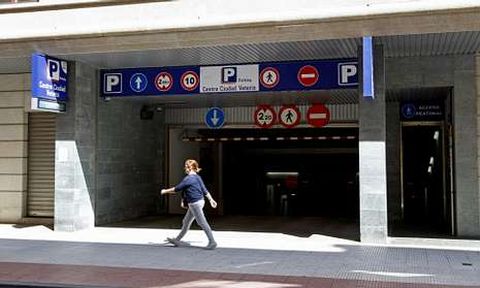 Si se pide la ejecuci�n de la sentencia, el aparcamiento podr�a tener que acabar cerrando. 