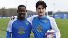 Bil Nsongo, que esta temporada ya jug� en Liga y Copa con el D�por, y No� Carrillo, debutante liguero el pasado s�bado, posan en el D�por Training Center