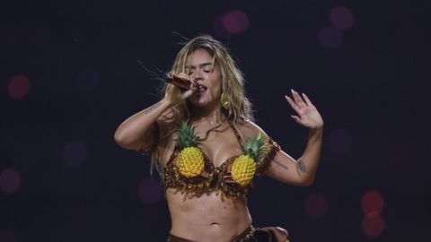 Karol G, durante su actuaci&oacute;n en septiembre del 2025 en Bogot&aacute;