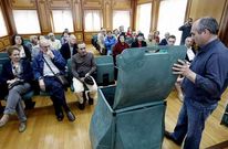 Reparto de composteros domésticos para fomentar el reciclaje y reducir la factura de Sogama.