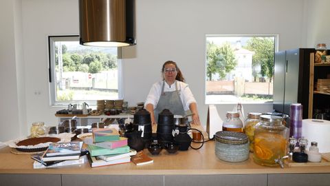 El restaurante cuenta con dos cocinas abiertas, una industrial y otra m�s casera en la que pretende impartir cursos