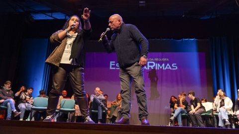 As� foi a festa da regueifa en Carballo, imaxe a imaxe, rima a rima