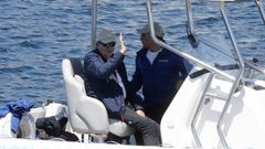 El emérito sale a navegar en la ría de Pontevedra en la lancha Cristina.
