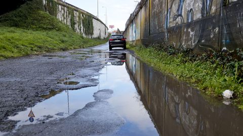 Baches en la carretera que va de Alfonso Molina hacia el colegio Maristas