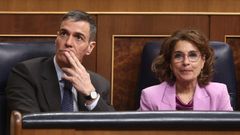 El presidente del Gobierno, Pedro S�nchez, y la exvicepresidenta primera y exministra de Hacienda, Mar�a Jes�s Montero, candidata del PSOE en Andaluc�a.
