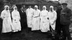 Dispositivo sanitario. La epidemia provoc� que se desplazara a Lira un equipo formado por dos m�dicos y dos enfermeras, liderado por el inspector provincial