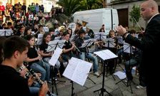 La Banda Xuvenil de Lal�n ofrecer� una actuaci�n el d�a 24 en Cercio.