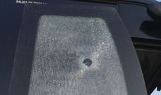 Impacto en la luna del autocar que hac�a la l�nea entre Baio y Santiago