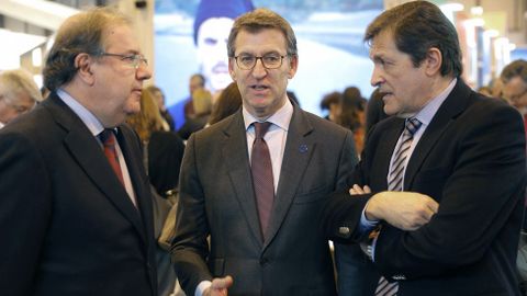 Los presidentes de Castilla y Len, Juan Vicente Herrera, Alberto Nez Feijo (Galicia) y Javier Fernndez (Asturias) en la ltima edicin de Fitur