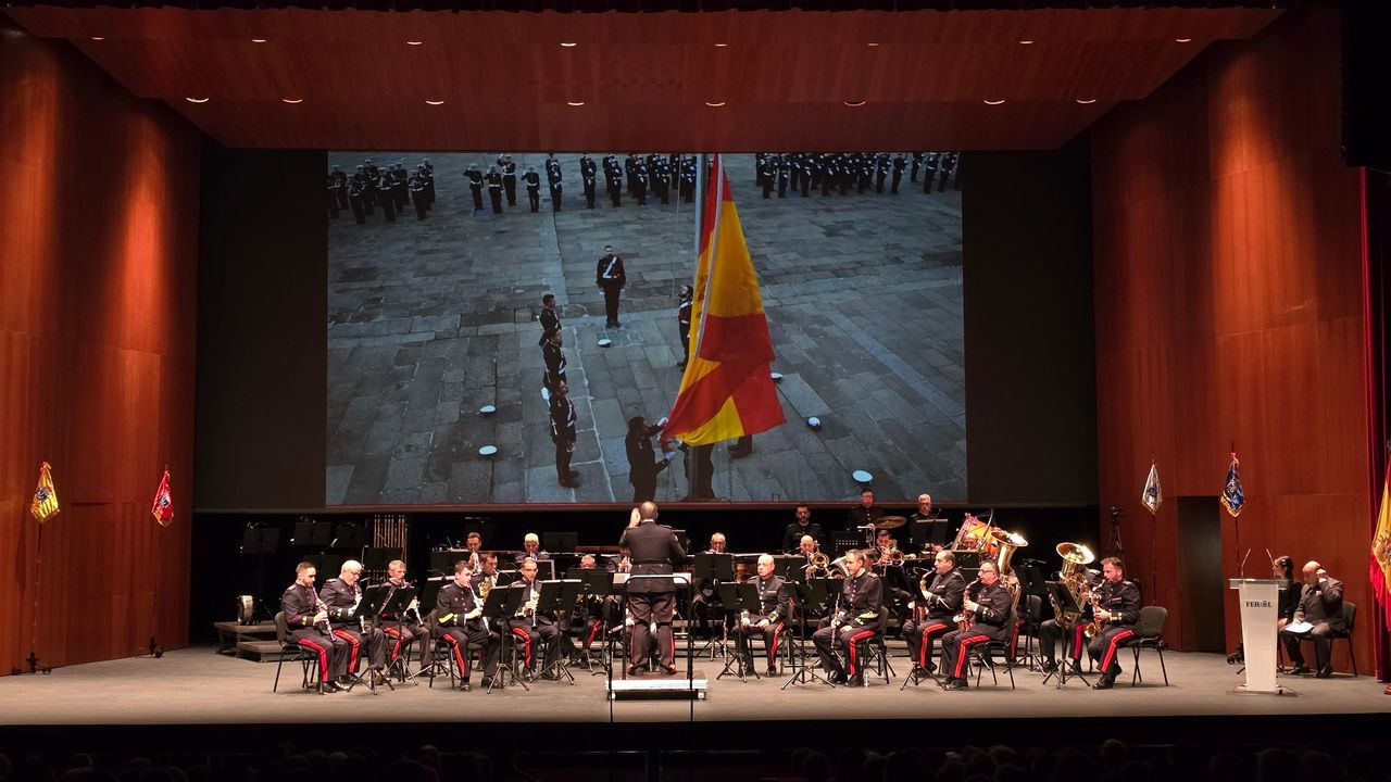 La Banda del Tercio Norte celebra la fiesta nacional