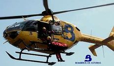 Helic�ptero de los Bomberos de Asturias