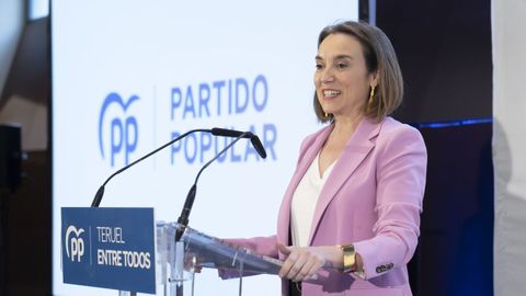 Cuca Gamarra en la presentaci�n de Emma Buj como candidata a la alcald�a de Teruel.