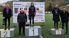 Laura Santos, en el primer caj�n del podio en el campeonato auton�mico.