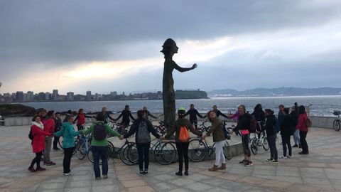 8Muyeres en bici.Uno de los encuentros de 8Muyeres en bici