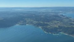 As� es el aterrizaje de un avi�n de Binter en Alvedro