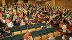 Votaci�n do p�blico a man alzada, na edici�n 2025 dos Premios Galegos da Regueifa