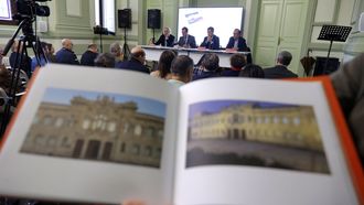 Un libro recoge la historia y la rehabilitaci�n integral del IES Valle-Incl�n de Pontevedra