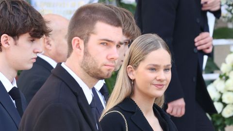 Pablo Nicols, Juan Valentn e Irene Urdangarn llegando al funeral por el rey Constantino.