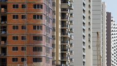 Promoci�n de viviendas nuevas en Valencia, a�n en construcci�n.