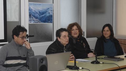 Carlos Tejerizo, Rosario Álvarez, Rebeca Blanco-Rotea y Lara Barros en la presentación de las jornadas.